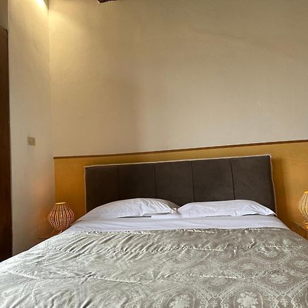 Ponte Vecchio Tower Apartamento Florença Exterior foto