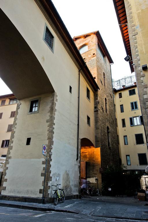 Ponte Vecchio Tower Apartamento Florença Exterior foto