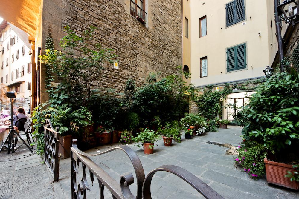 Ponte Vecchio Tower Apartamento Florença Exterior foto