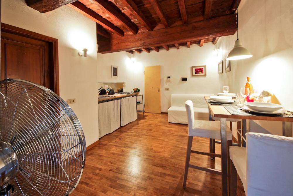 Ponte Vecchio Tower Apartamento Florença Exterior foto